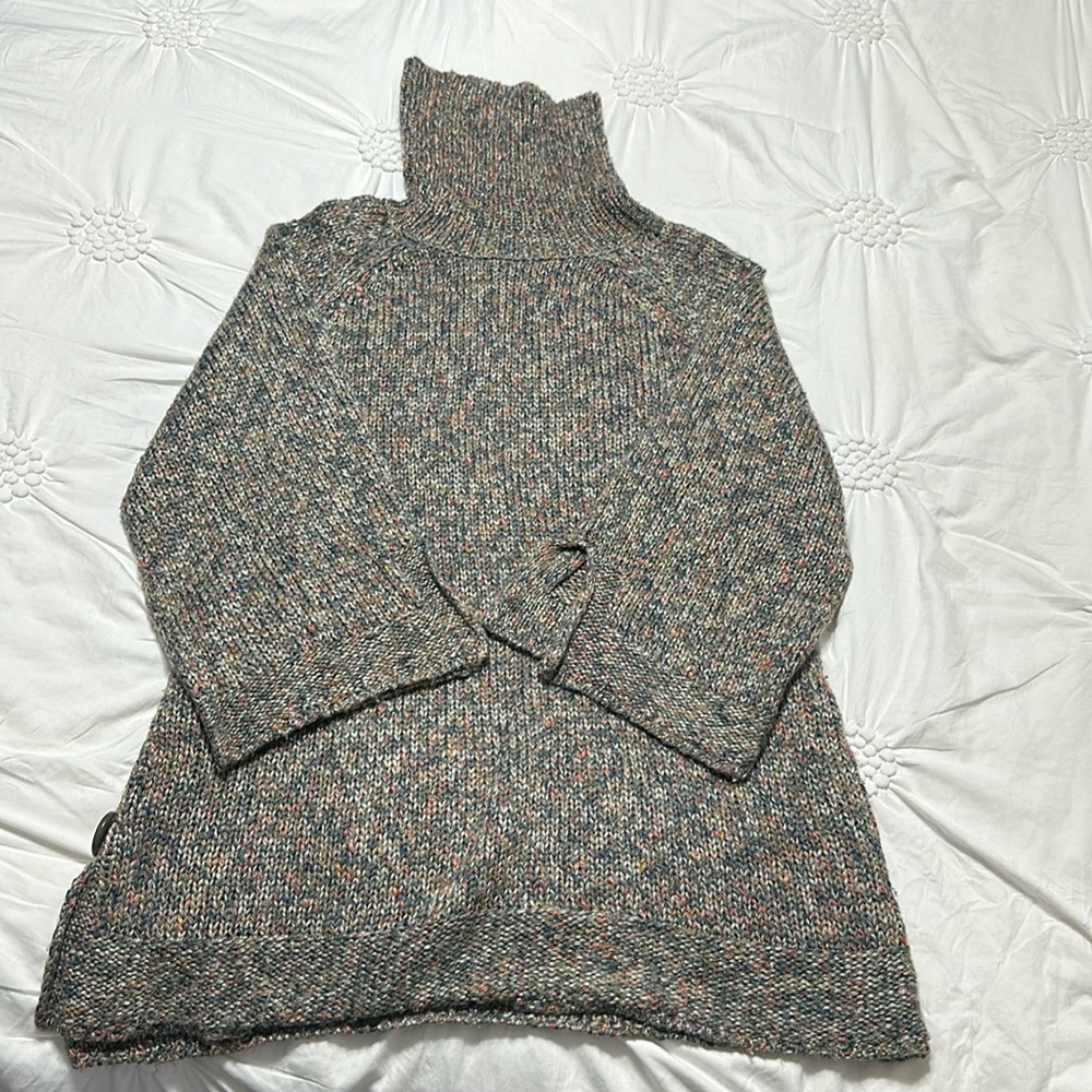 Turtle neck sweater
